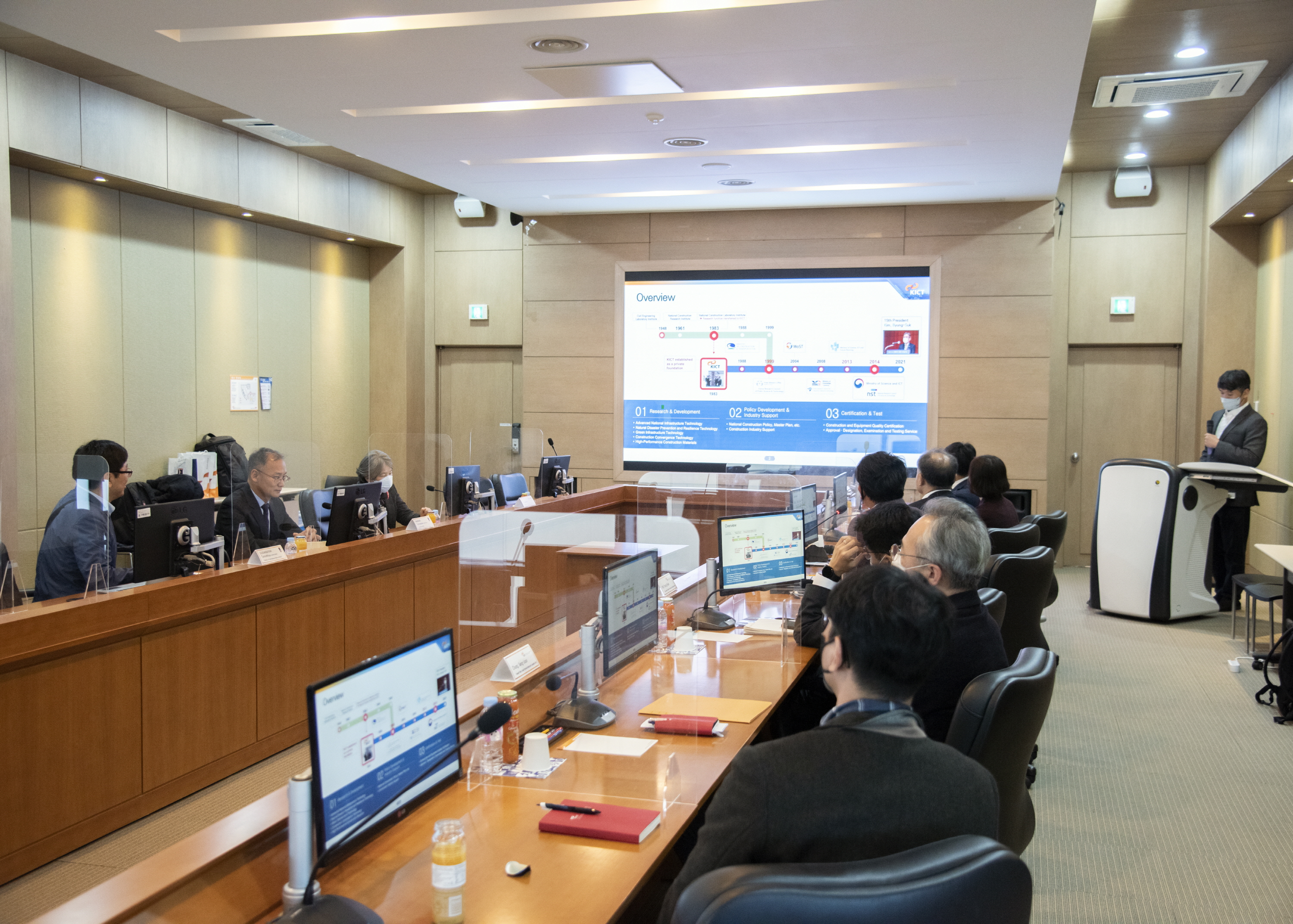 President of the Mongolian University of Science and Technology Visits ...