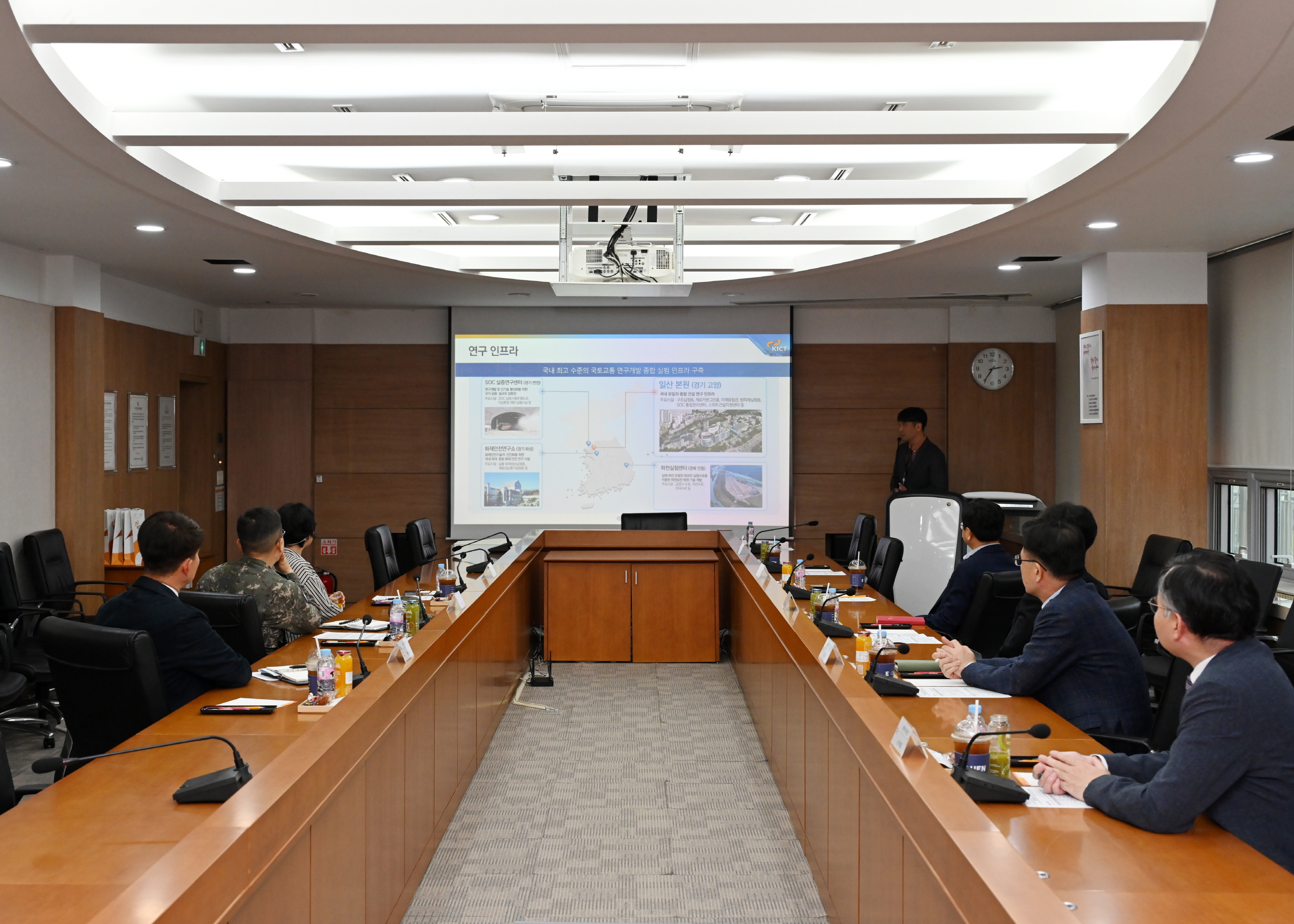 국방시설본부장 방원 2