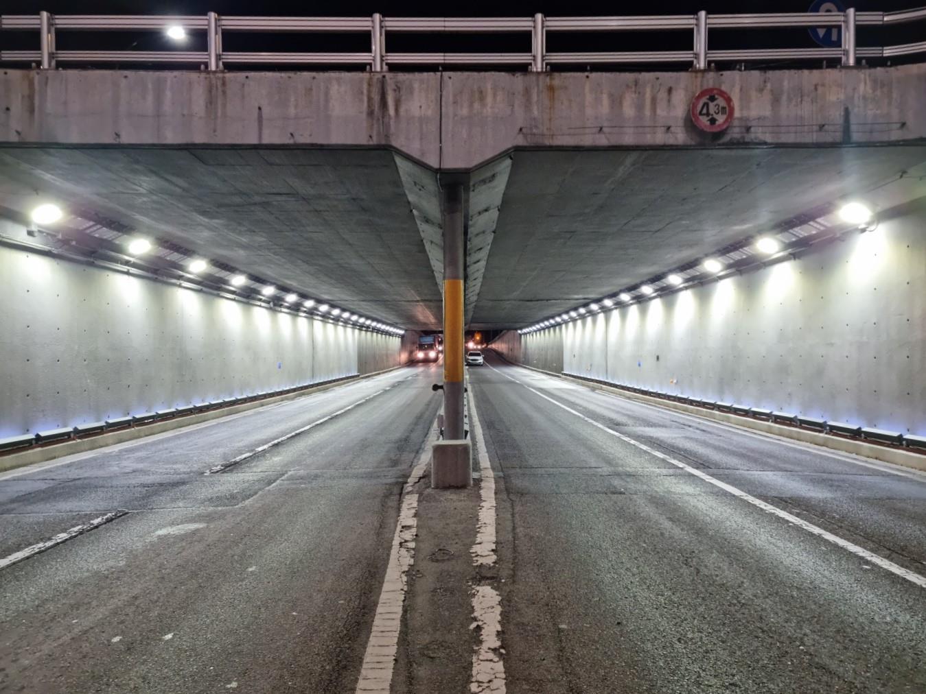Photocatalytic Concrete for Clean Air in Underground Tunnels