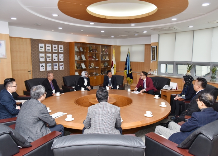 group talk