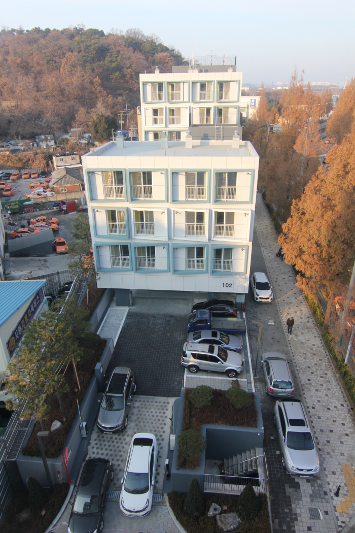 Korea’s first modular housing that can be built in a short time by assembling LEGO block-like units 